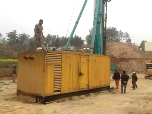 塔城如何判断水冷式机油散热器密封件是否需要更换?